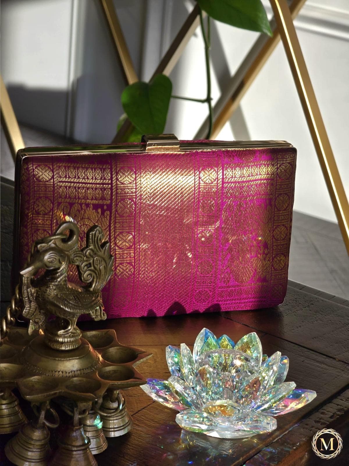 Kanchipuram pattu silk clutch